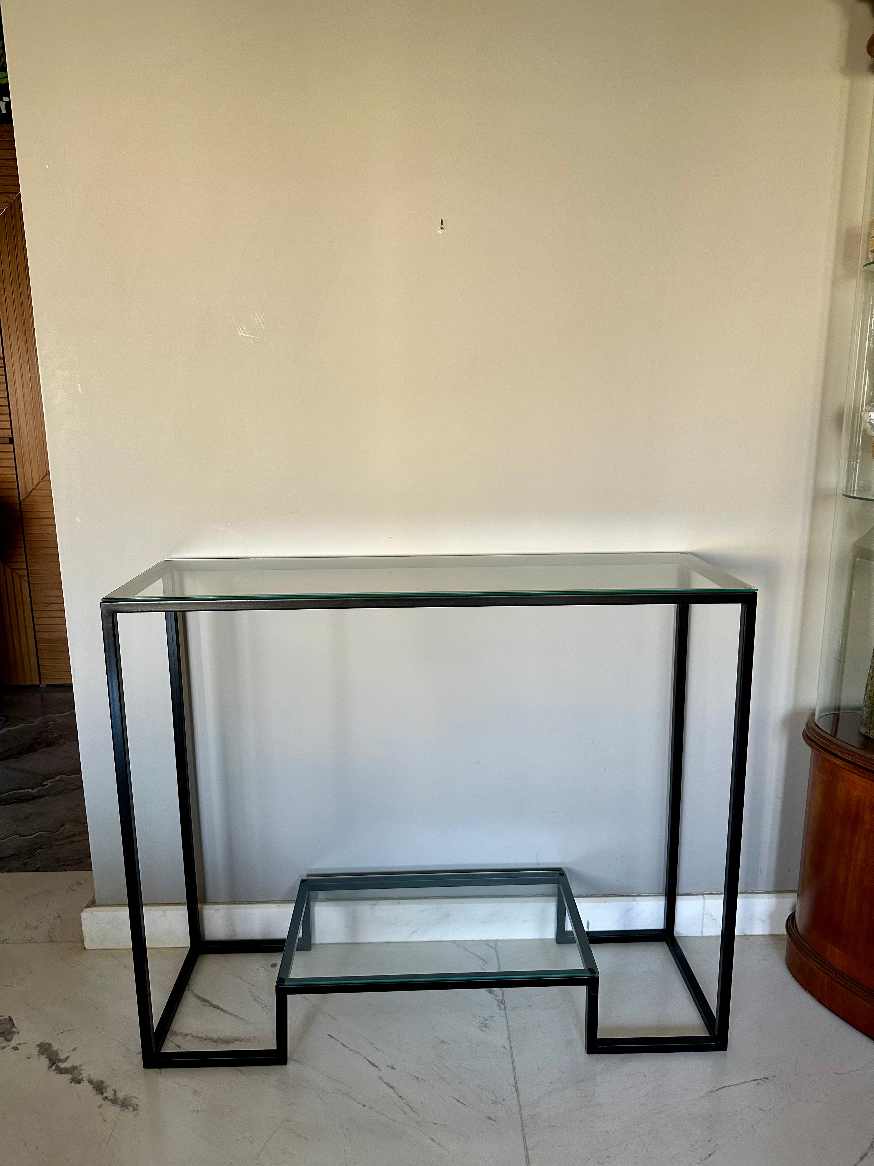 Black Aura – Console Black